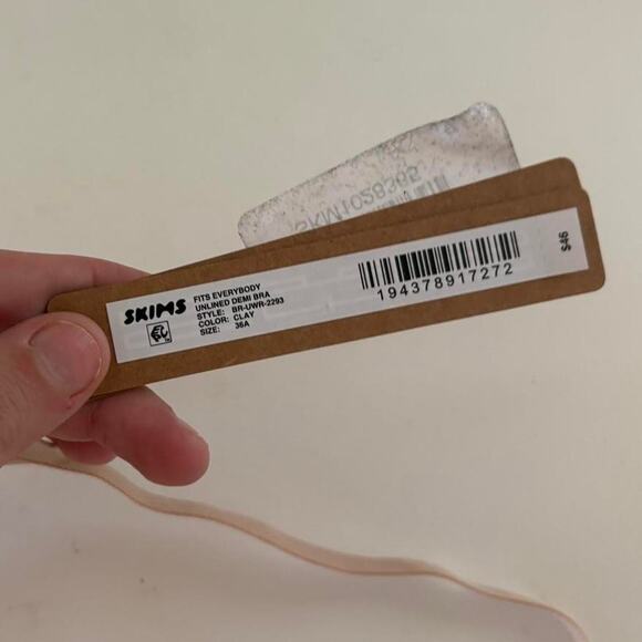 NWT Skims Fits Everybody Unlined Demi Bra - Picture 2 of 3